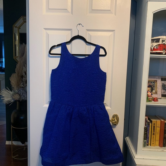 BCBG party dress size small (fits medium) - Picture 5 of 9